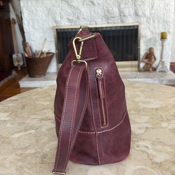 Roots Leather Extra Large Hobo Bucket Shoulder Crossbody Bag Made in Canada - Picture 5 of 14